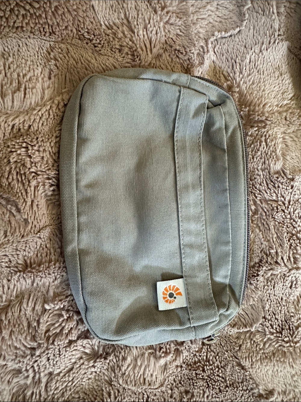 Ergobaby pouch